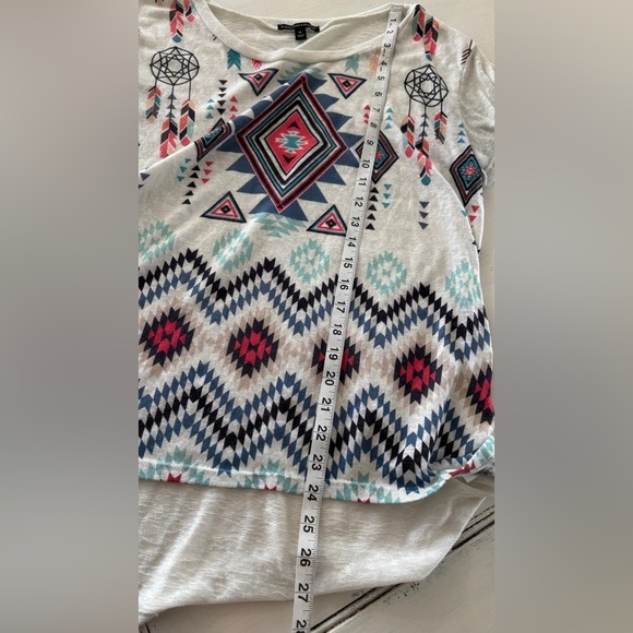 Signature Studio Women’s Knit Tribal Multicolored High-low Top SZ XL - Picture 7 of 7